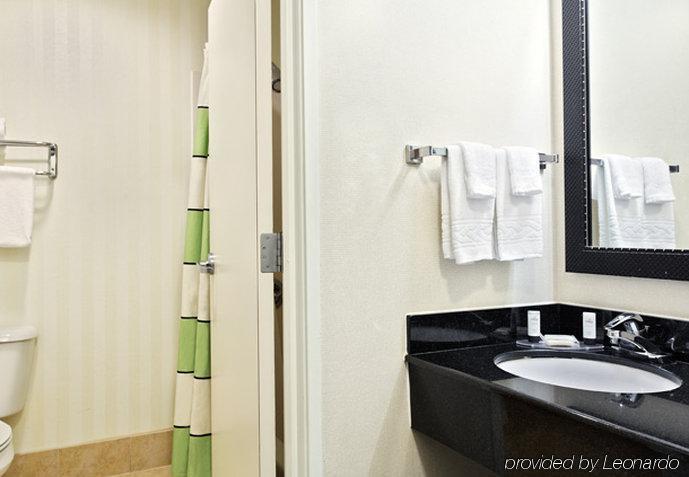 Fairfield Inn And Suites Mobile Oda fotoğraf